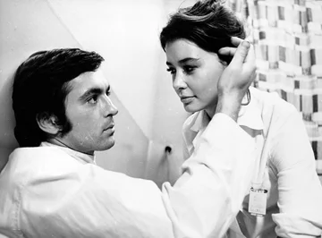 Kadr z filmu „Uciec jak najbliżej” 1972. Kadr z film „Uciec jak najbliżej” w reżyserii Janusza Zaorskiego, n/z Halina Golanko.