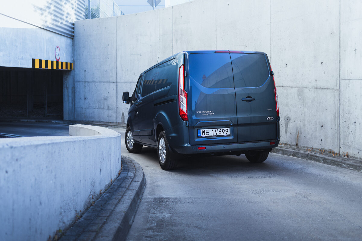 Ford Transit Custom Plug-In Hybrid 