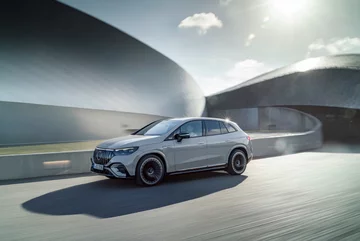 Mercedes-Benz EQE SUV 