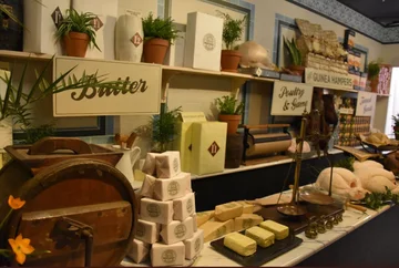 Królowa Elżbieta II w sklepie Sainsbury's 