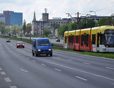 Miniatura: Łódź komunikacyjnym centrum Polski?...