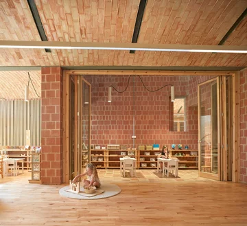 Szkoła Montessori, projekt Gradolí & Sanz Arquitectes 