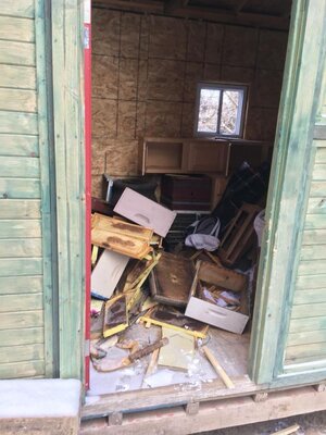 Miniatura: Zniszczenia w pasiece Wild Hill Honey