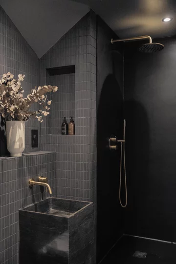 Dom drewniany całoroczny modułowy Falcon House, projekt brytyjskiej pracowni Koto 