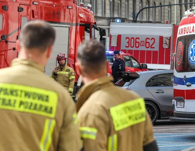 Miniatura: Koperta z proszkiem w budynku prokuratury....