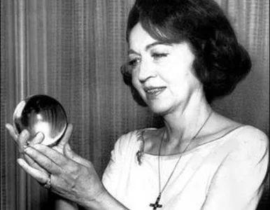 Miniatura: Trafnie przewidziała m.in. zamachy na Jana...