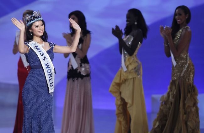 Miss świata w pełnej krasie (fot.  EPA/HOW HWEE YOUNG/PAP)