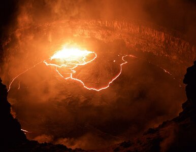 Miniatura: Wulkan znów budzi grozę. Mieszkańcy...