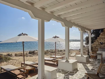 Dawna tłocznia wina nad samym morzem na Antiparos, projekt ARP 