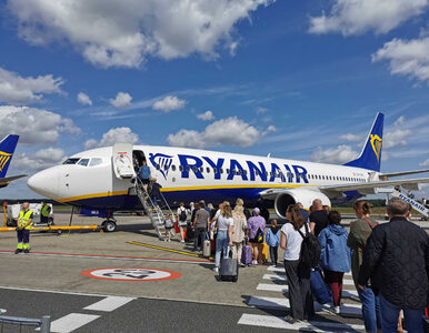 Miniatura: Ryanair w tarapatach. Ponad 100 odwołanych...