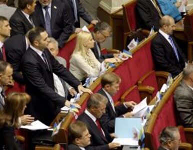 Miniatura: Ukraina: parlament uchylił ustawy...