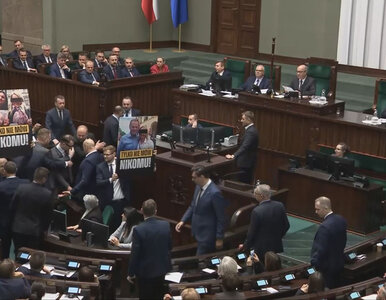 Miniatura: Posłowie PiS ukarani przez marszałka...