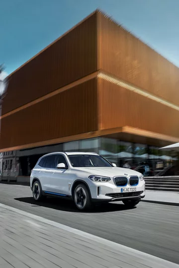BMW iX3 