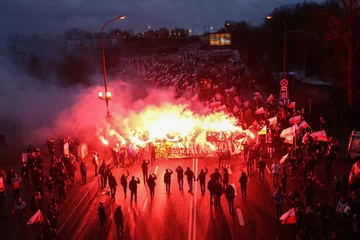 Marsz Niepodległości (fot.KRZYSZTOF BURSKI/NEWSPIX.pl)