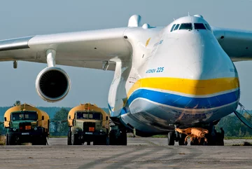 AN-225 