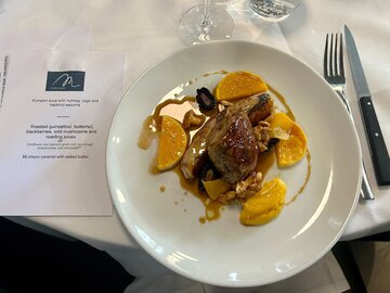 Posiłek w&nbsp;jednej z&nbsp;restauracji w&nbsp;Lyonie