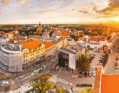 Miniatura: Olsztyn. W różnych częściach miasta...