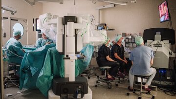 Neo Hospital &ndash; prekursor ginekologii robotycznej