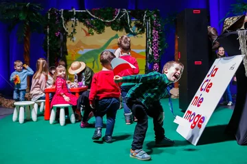 O dinozaurach na konwencji PiS 