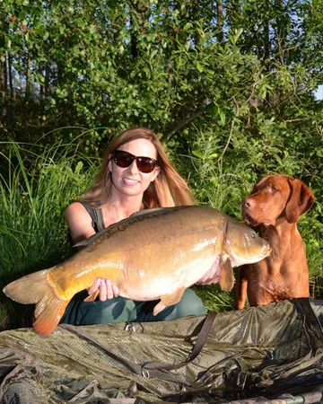 Monika Lechowska-Bacia z rybą 