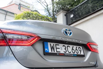 Toyota Camry 