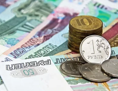 Miniatura: Rosja nie skorzysta ze swoich rezerw. Kurs...