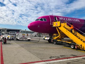 Miniatura: Wizz Air zawiesza kolejne trasy. Ich...