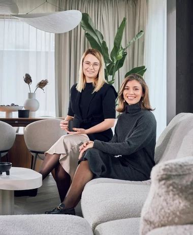 Stonowane i kobiece wnętrze, projekt Deer Design