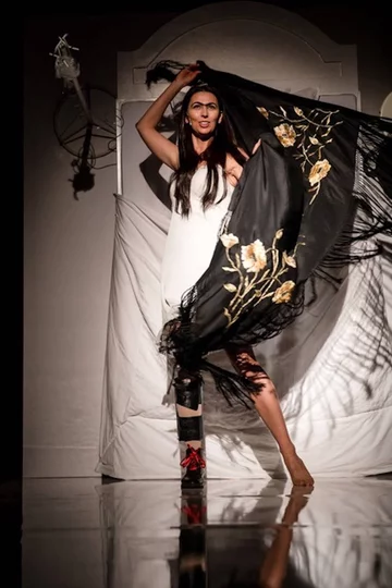 Frida. Życie Sztuka Rewolucja Martyna Kaliszewska jako Frida Kahlo w sztuce Jakuba Przebindowskiego Frida. Życie Sztuka Rewolucja.