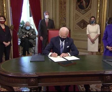Bernie Sanders bohaterem memów 