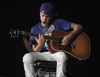 Miniatura: Poniedziałkowe hity Justina Biebera razem...