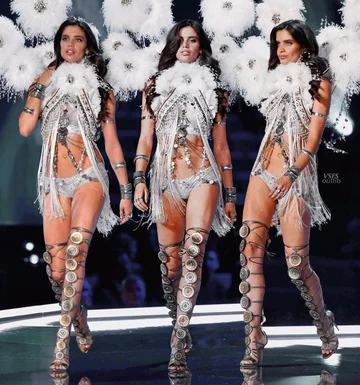 Modelki w strojach Victoria's Secret 