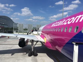 Miniatura: Wizz Air zamyka dwie trasy po kilku...