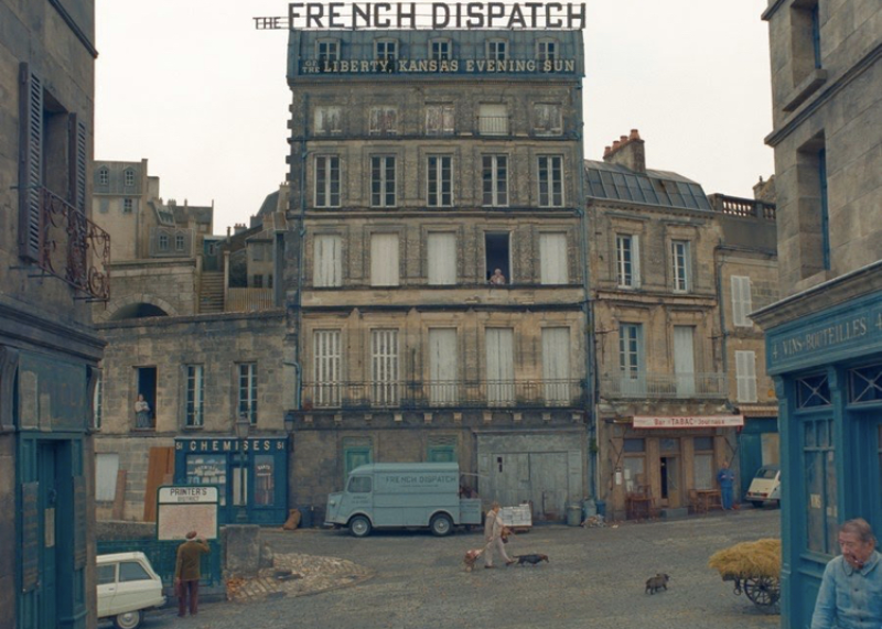 Kadr z filmu „The French Dispatch” 