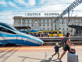 Miniatura: Polacy pokochali podróże koleją....
