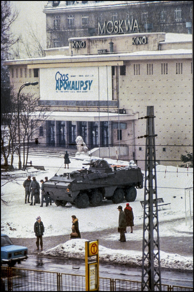 Warszawa, ul. Puławska 19, 14 grudnia 1981.