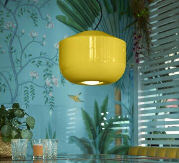 Lampa w&nbsp;cytrynowym kolorze daje słoneczne światło