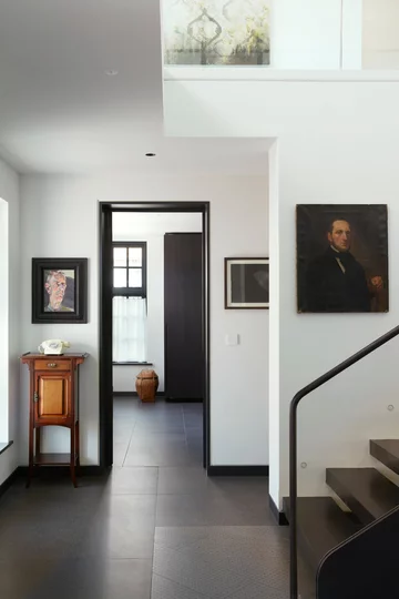 Minimalistyczne wnętrza z retro akcentami, projekt XUL Architecture downloadfor.press. xul