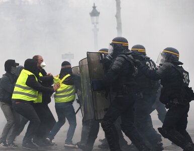 Miniatura: Protesty „żółtych kamizelek” we Francji....