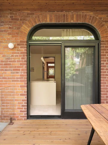 Wnętrze, które dojrzewa z czasem, projekt Michael Godmer Studio 