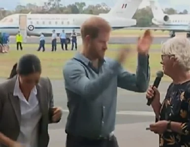 Miniatura: Zabawne zachowanie księcia Harry'ego w...