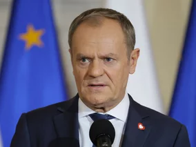 Miniatura: Tusk prosi o „klucz” i wbija szpilę...
