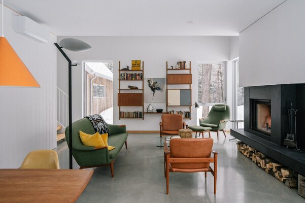 Miniatura: Architekci postawili dom przy samym...