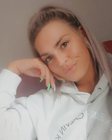 Ainsley Loudon 