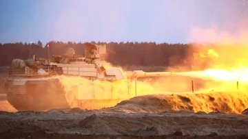 M1A2 Abrams Main Battle Tank podczas ćwiczeń (fot. U.S. Army photo by Capt. Spencer Garrison, 7th Mobile Public Affairs Detachment)