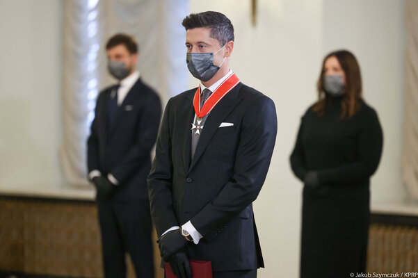 Miniatura: Odznaczenie Roberta Lewandowskiego przez...