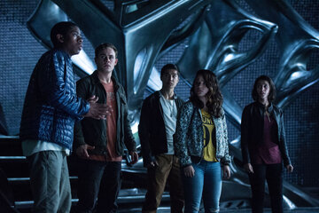 kadr z&nbsp;filmu "Power Rangers" (2017)