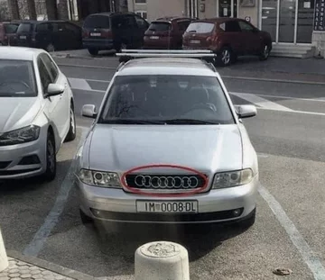 „Jedno audi, by wszystkie zgromadzić i w ciemności związać” 