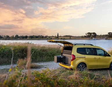 Miniatura: Jak, gdzie i czym Polacy pojadą na...