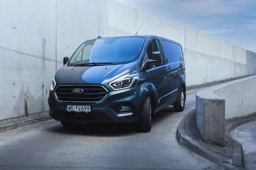 Ford Transit Custom Plug-In Hybrid 